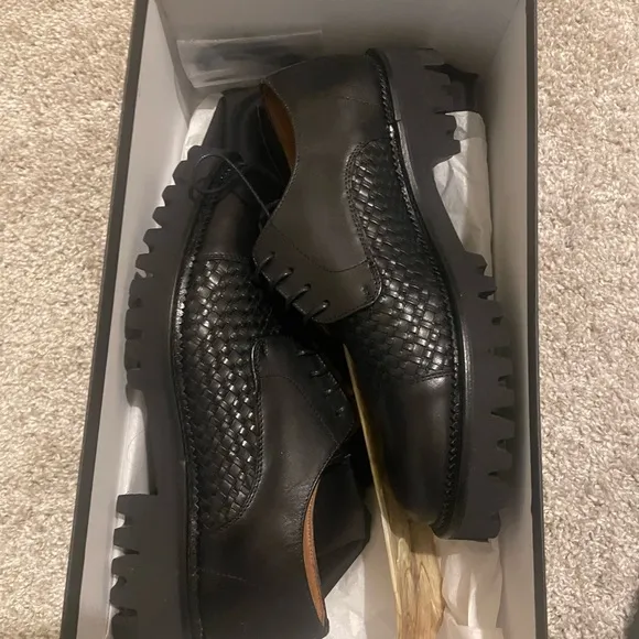 Black Leather women’s Oxford shoes