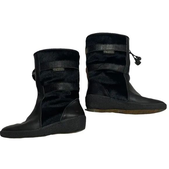 Black Tecnica winter boots size 38 size 7 made in italy sherling lined