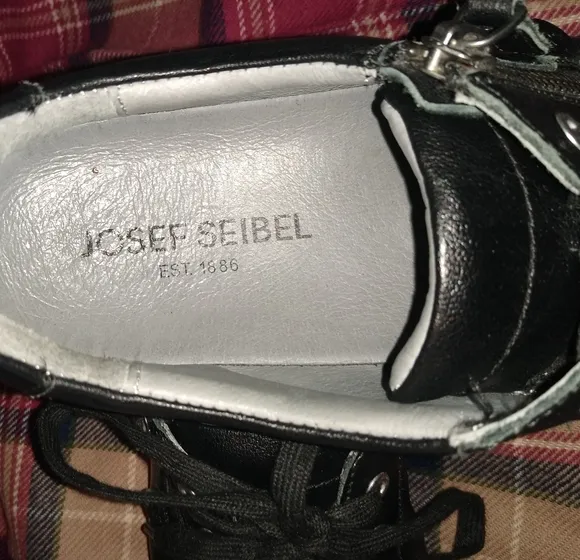 BOGO Josef Seibel Black Leather Classic Dress Sneakers Trainers Work Shoes 8.5