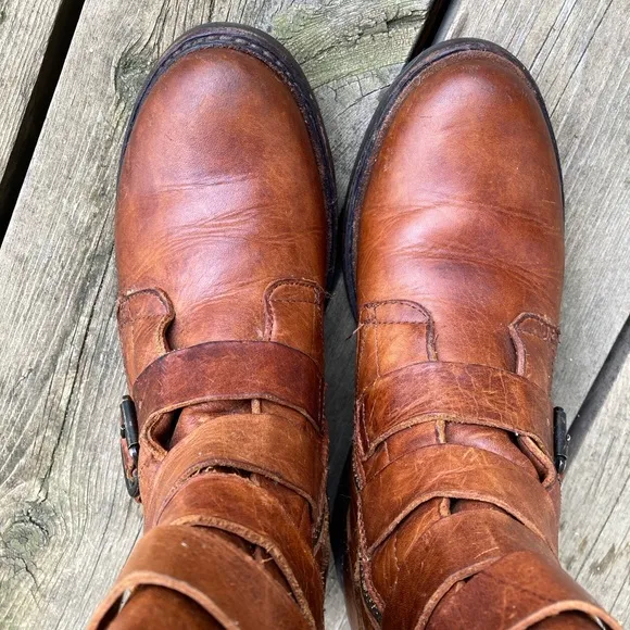 Boots FRYE VERONICA TANKER ENGINEER Combat Boho Distressed Leather Cognac Size 8