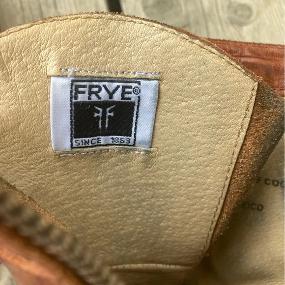 Boots FRYE VERONICA TANKER ENGINEER Combat Boho Distressed Leather Cognac Size 8
