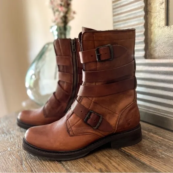 Boots FRYE VERONICA TANKER ENGINEER Combat Boho Distressed Leather Cognac Size 8