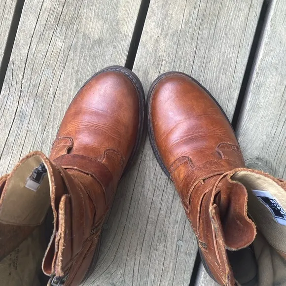Boots FRYE VERONICA TANKER ENGINEER Combat Boho Distressed Leather Cognac Size 8