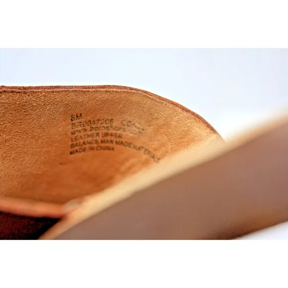 Born Hinti Slides Womens Size 8M Brown Sandal Slides Slip On Toe Loop Flats