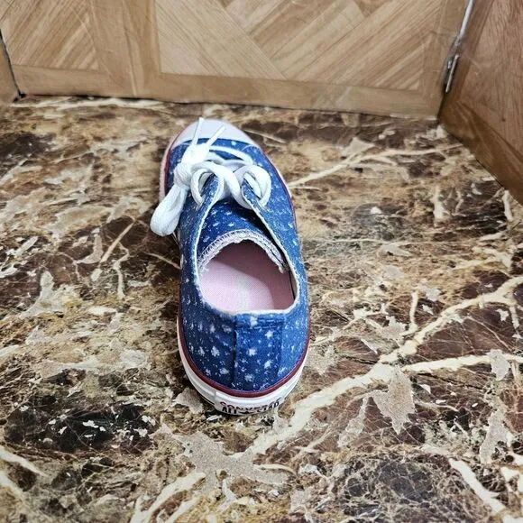 Brand New Converse women's All-Star fashion blue shoes size  4.5.    044