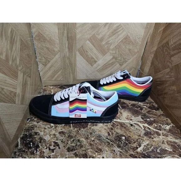 Brand New Vans Men's Off The Wall Skateboard  Shoes Size 8. 012