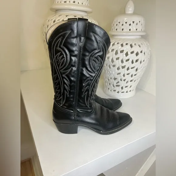 BRONCO  black  cowboy boots all man made materials 5283  size 9