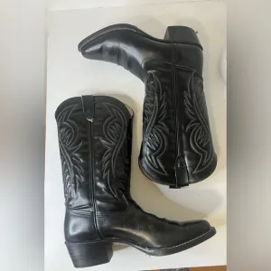 BRONCO  black  cowboy boots all man made materials 5283  size 9