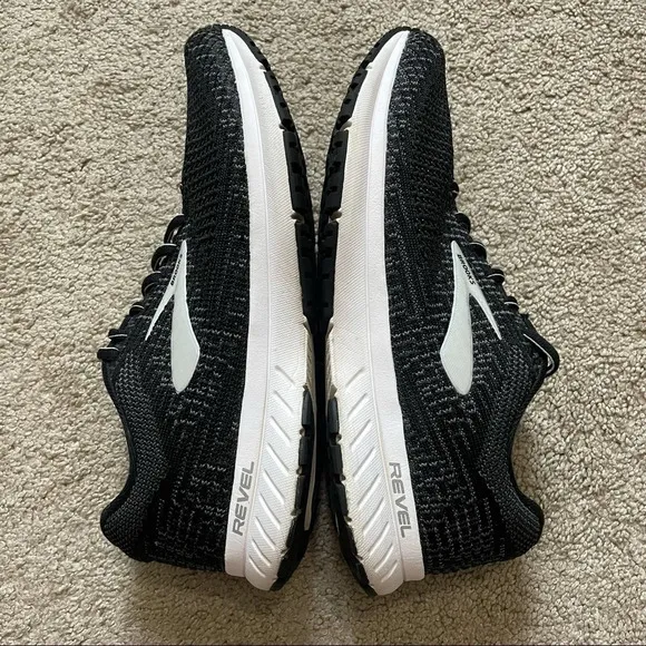 BROOKS Revel 3 Men’s Athletic Running shoes 8.5