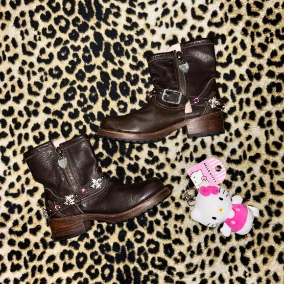 brown vintage leather biker boots