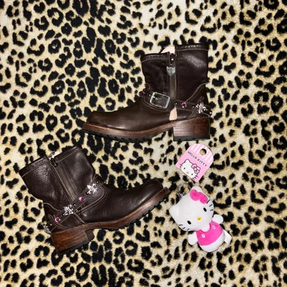 brown vintage leather biker boots