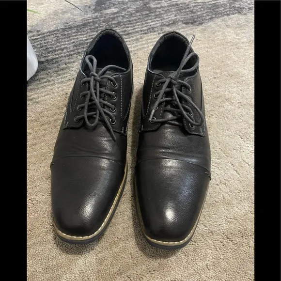 Bullboxer Men’s black dress shoes