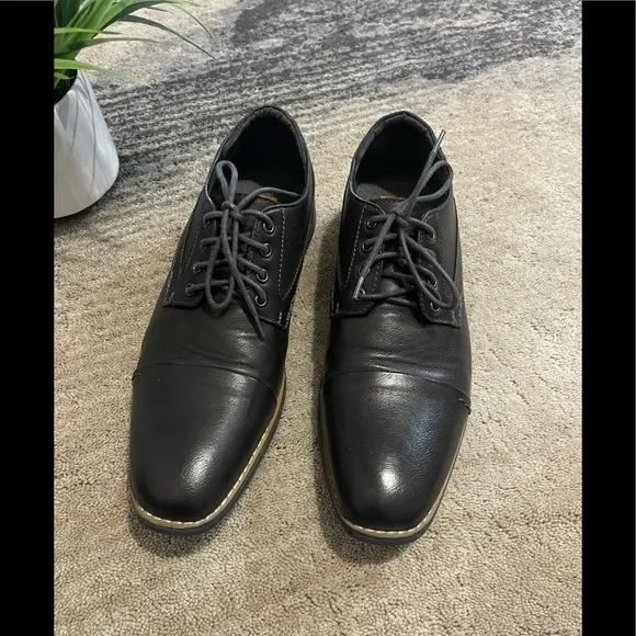 Bullboxer Men’s black dress shoes
