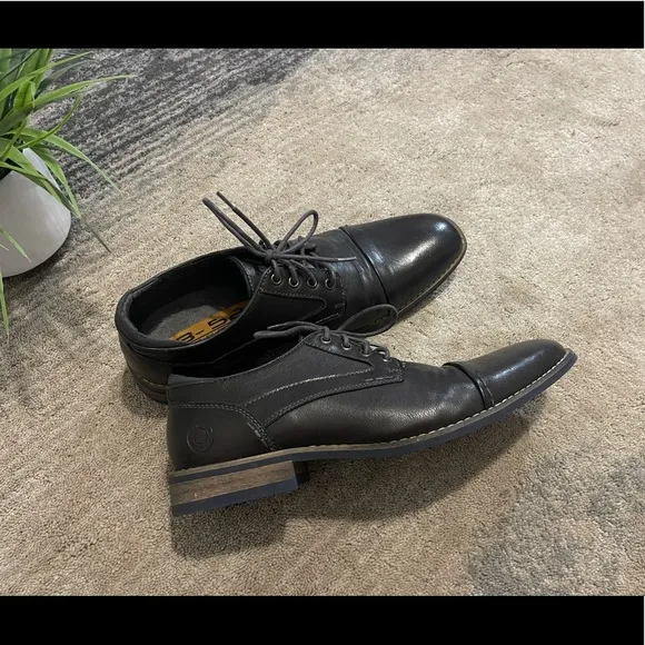 Bullboxer Men’s black dress shoes