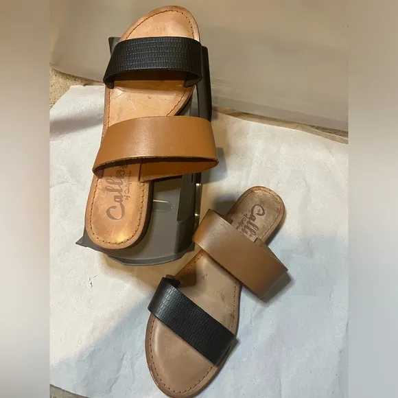 Callisto of California 2 Black Tan Banded Minimalistic LeatherFlat Sandals Sz 9