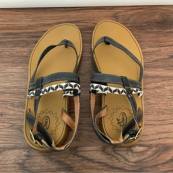 Chaco Loveland Strappy Thong Sandals Sz 6 Boho Western Comfort Shoe