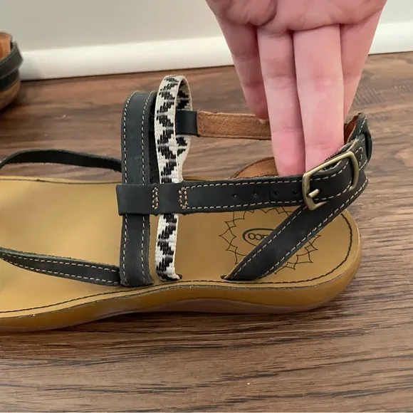 Chaco Loveland Strappy Thong Sandals Sz 6 Boho Western Comfort Shoe