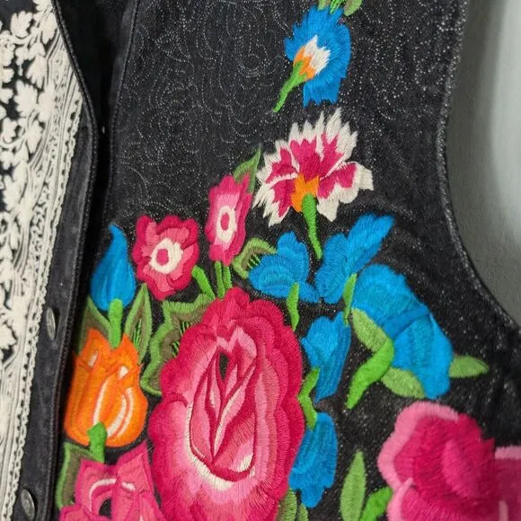 Chicos Denim Vest Floral Embroidered Y2K Boho Western Festival Colorful Black M