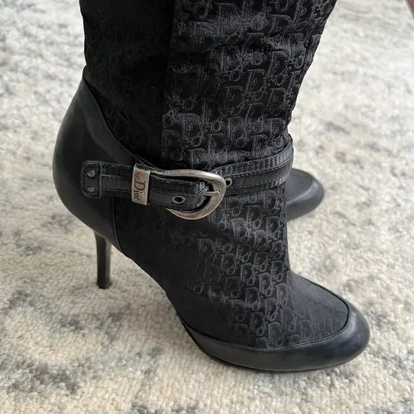 Christian Dior Women’s Black and Silver boots
