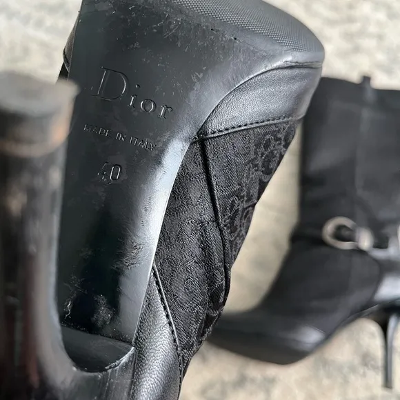 Christian Dior Women’s Black and Silver boots