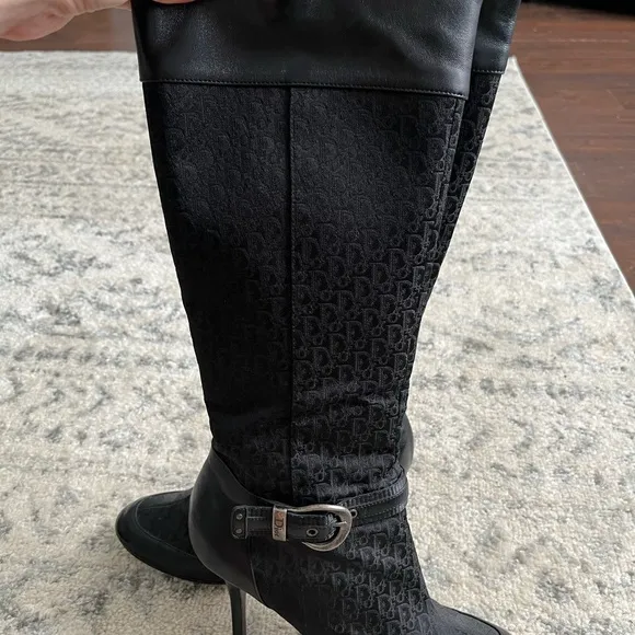 Christian Dior Women’s Black and Silver boots