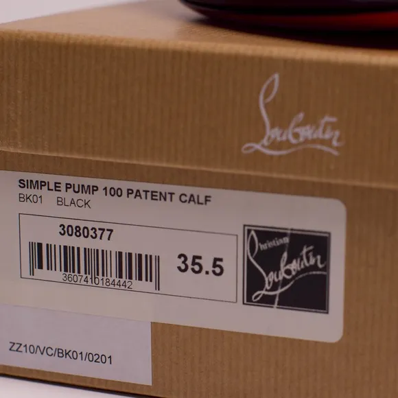 Christian Louboutin black simple pump 35.5