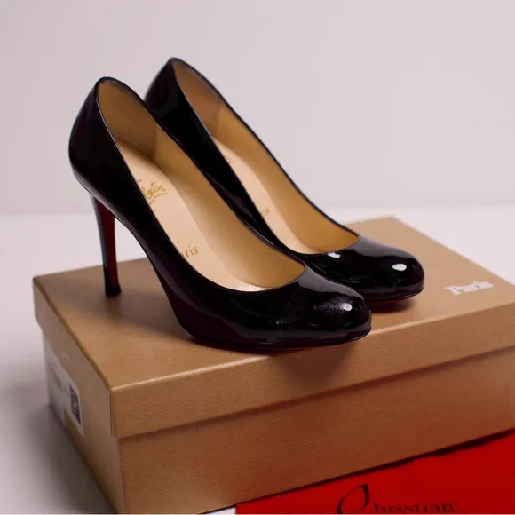 Christian Louboutin black simple pump 35.5
