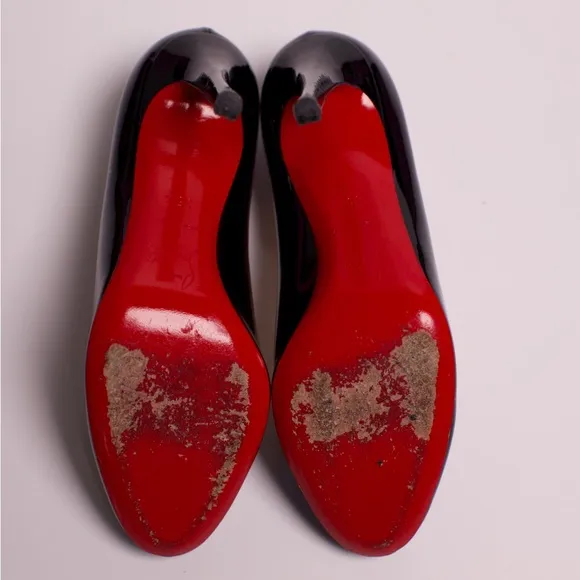 Christian Louboutin black simple pump 35.5