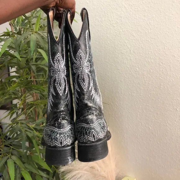 Circle G by Corral Women Western Cowboy Boots Angel Wings Cross Leather Snip Toe