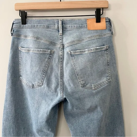 Citizens of Humanity Ella Mid-Rise Crop Slim Jeans in Carmine Size 27