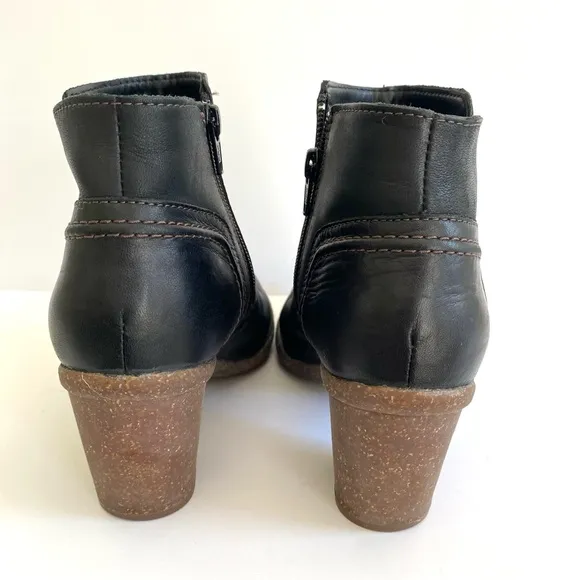 Clarks Artisan Carleta Paris Chunky Ankle‎ Bootie Leather Black Biker Boho 8.5
