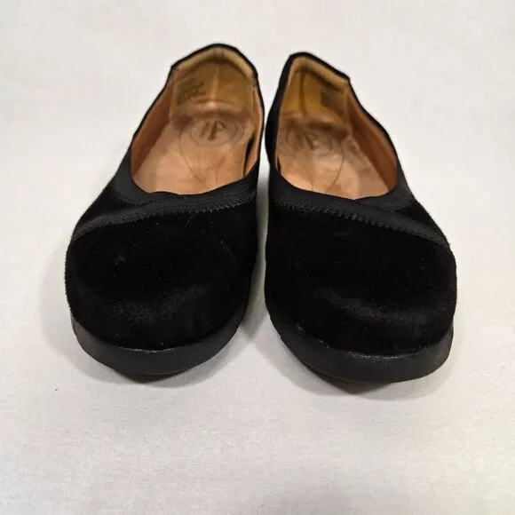 CLARKS Artisan Daelyn Hill Stylish &amp; Comfort BLACK Suede Wedge Loafer  Size 9.5M