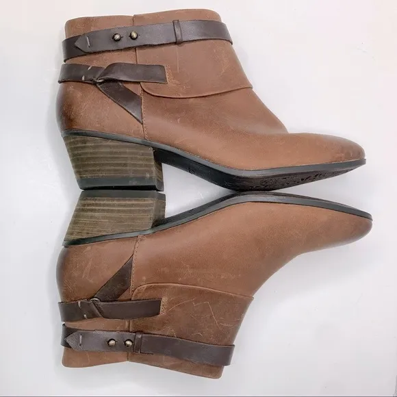 Clarks Collection’s Spye Comet Brown Nubuck Ankle Boots