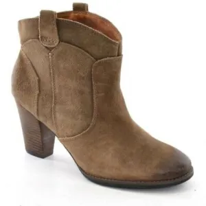 Clarks Indigo Heath Harrior Booties