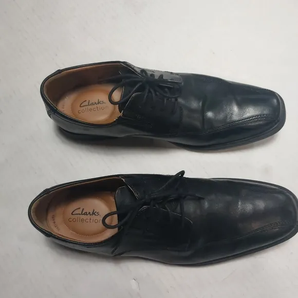 Clarks Men's Black Dress up  Shoes Size 11M