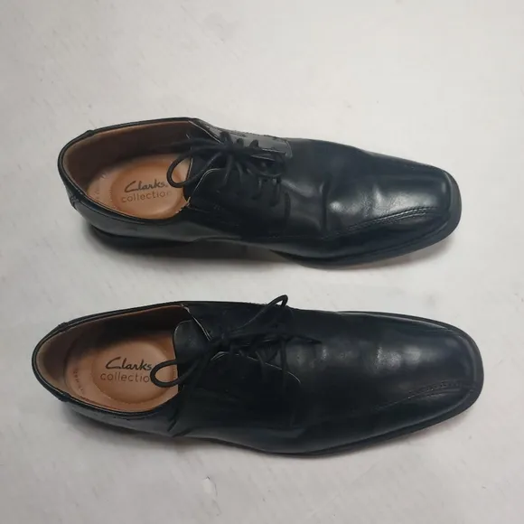 Clarks Men's Black Dress up  Shoes Size 11M