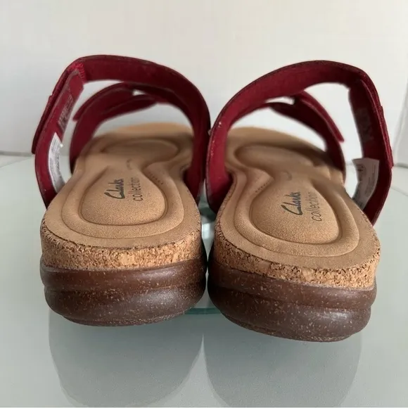 Clarks - Women’s Roseville Bay Leather Sandal - Red Leather. Size: 9 M (US). NIB