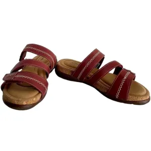 Clarks - Women’s Roseville Bay Leather Sandal - Red Leather. Size: 9 M (US). NIB