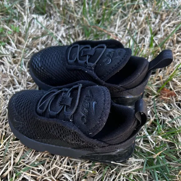CLEAN Nike Air Max 270 size 7c Triple Black Toddler shoes 2023