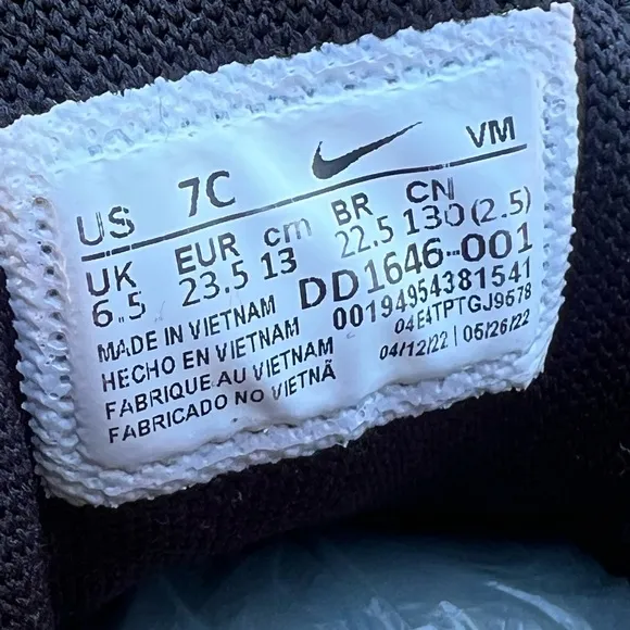 CLEAN Nike Air Max 270 size 7c Triple Black Toddler shoes 2023