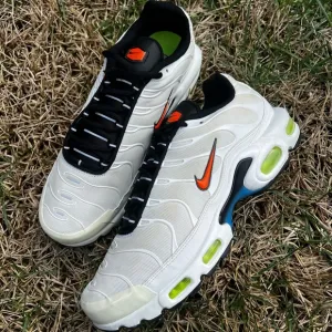 CLEAN Nike Air Max Plus Nerf White size 12 Womens shoes