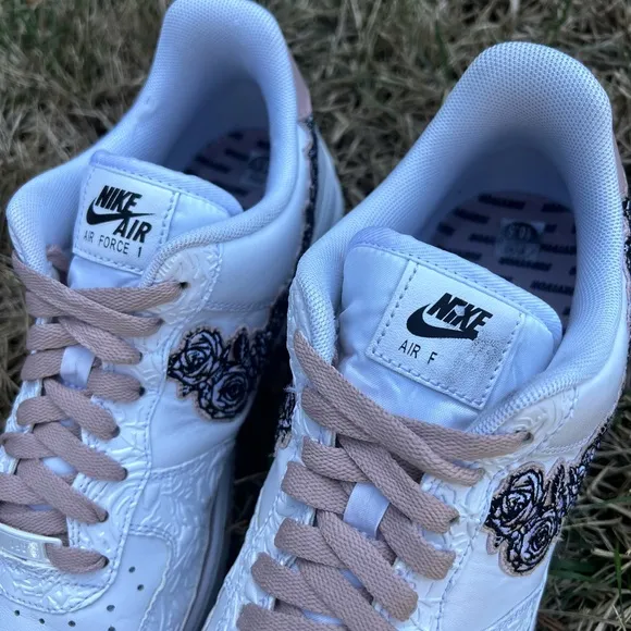 CLEAN Nike size 10.5 Mens Air Force 1 Low Doernbecher 2019 shoes