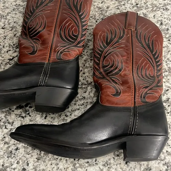 CODE WEST Leather Vintage Western Cowboy boots Size 6 Woman Brown and Black