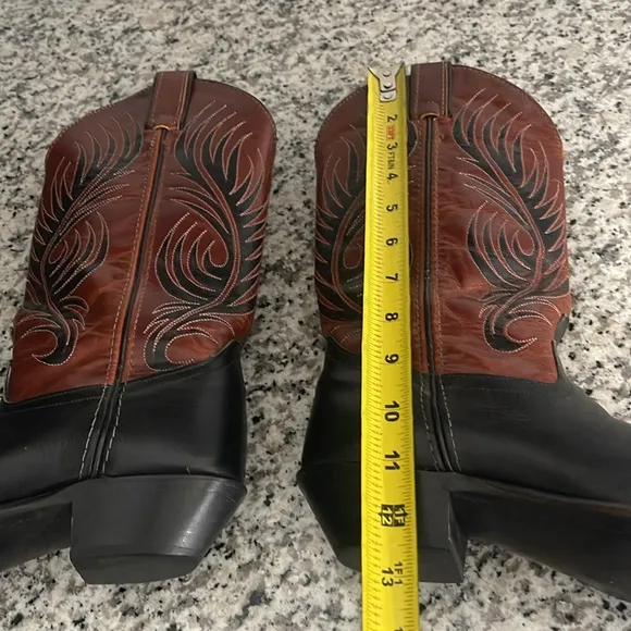 CODE WEST Leather Vintage Western Cowboy boots Size 6 Woman Brown and Black