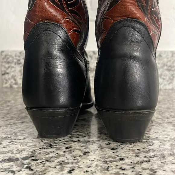 CODE WEST Leather Vintage Western Cowboy boots Size 6 Woman Brown and Black