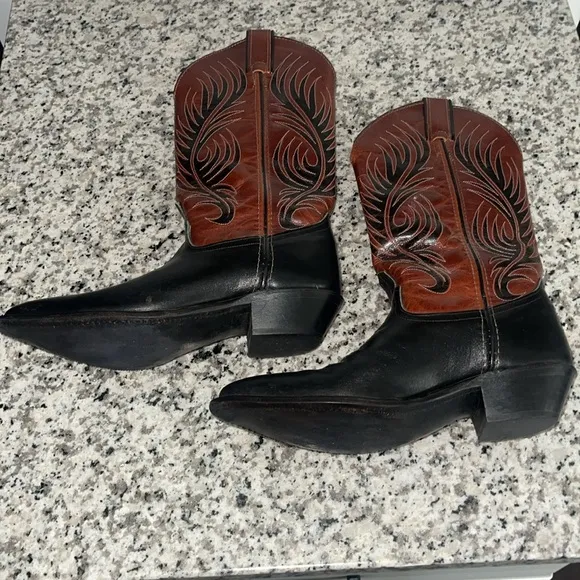 CODE WEST Leather Vintage Western Cowboy boots Size 6 Woman Brown and Black