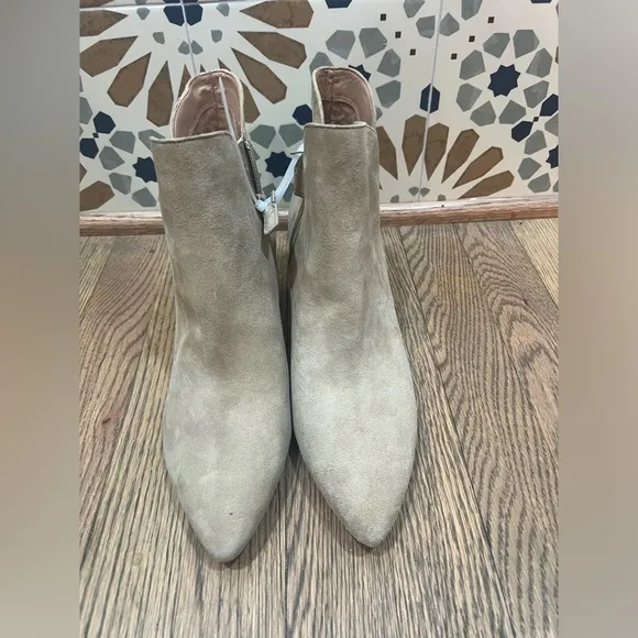 Cole Haan Elyse Bootie - Light Beige Suede - Size 9.5