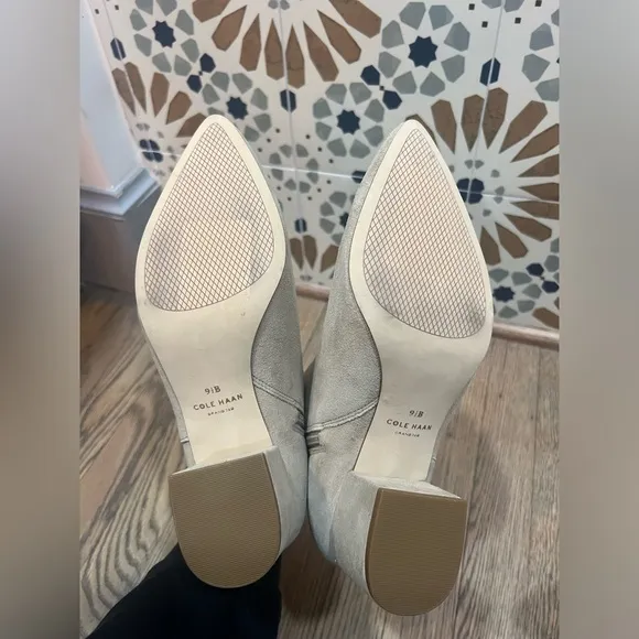 Cole Haan Elyse Bootie - Light Beige Suede - Size 9.5