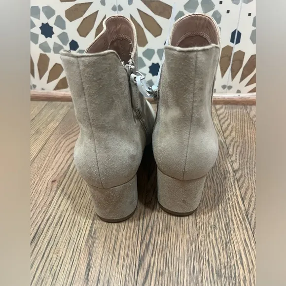 Cole Haan Elyse Bootie - Light Beige Suede - Size 9.5