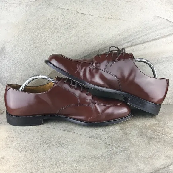 Cole Haan Men’s Lace-up Oxford Dress Shoe in Mahogany size 10.5